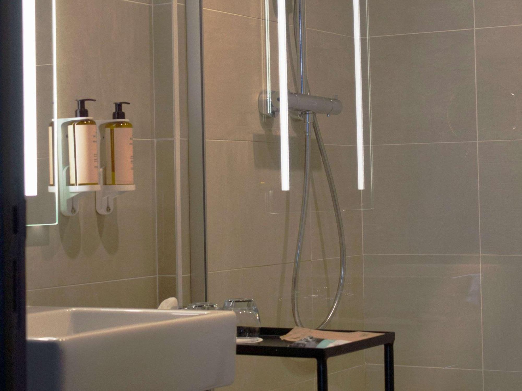 Mercure La Corderie Royale 4*